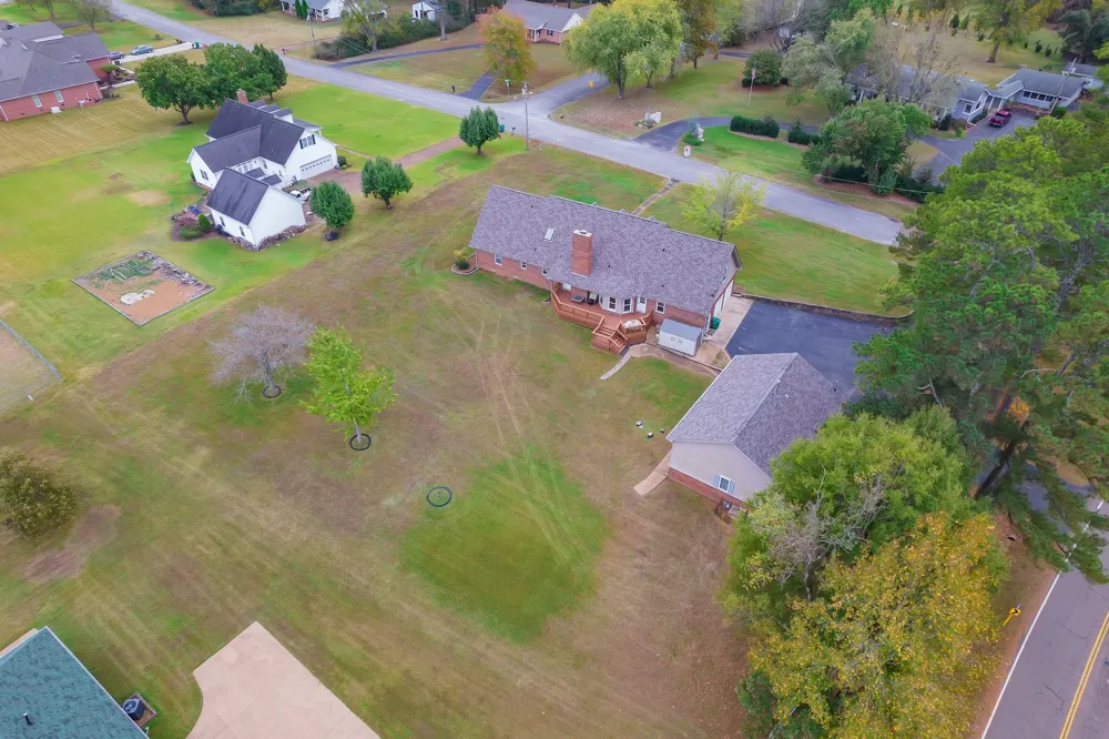 812 Pipkin Rd Jackson, TN 38305