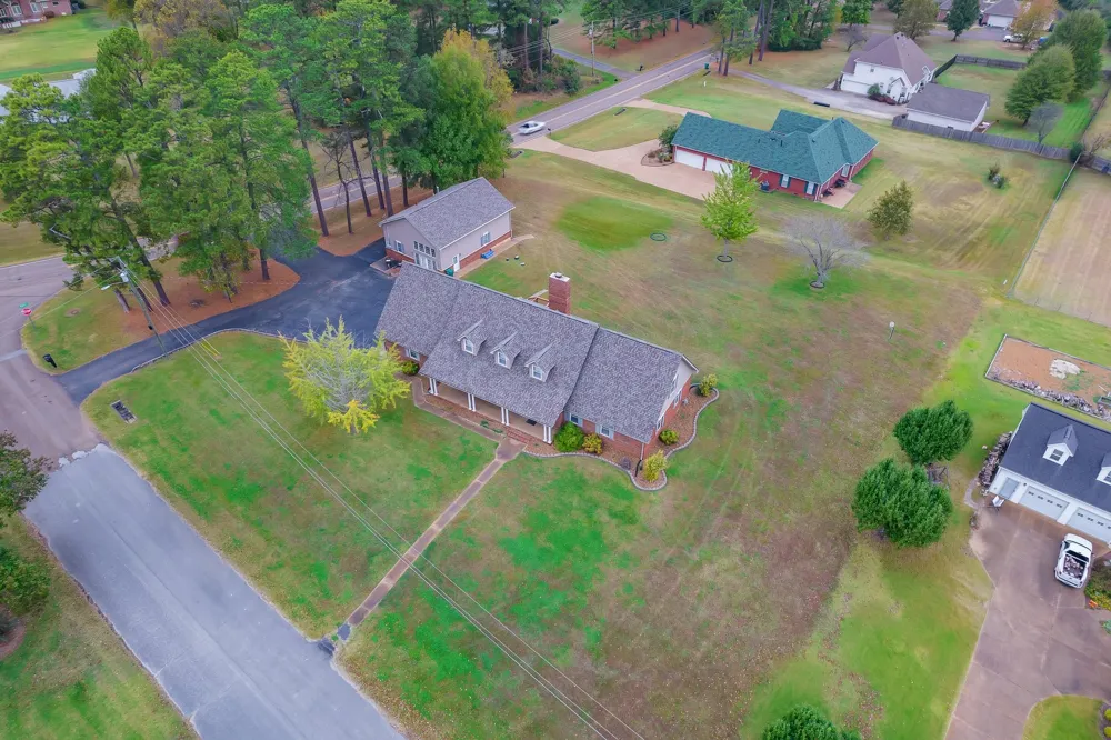 812 Pipkin Rd Jackson, TN 38305