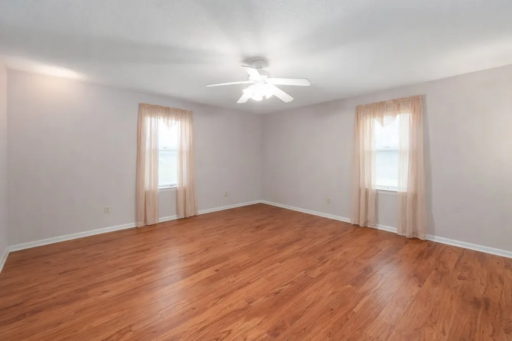 812 Pipkin Rd Jackson, TN 38305