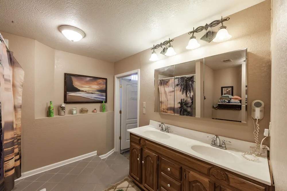 812 Pipkin Rd Jackson, TN 38305