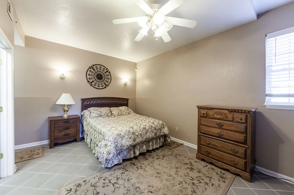 812 Pipkin Rd Jackson, TN 38305