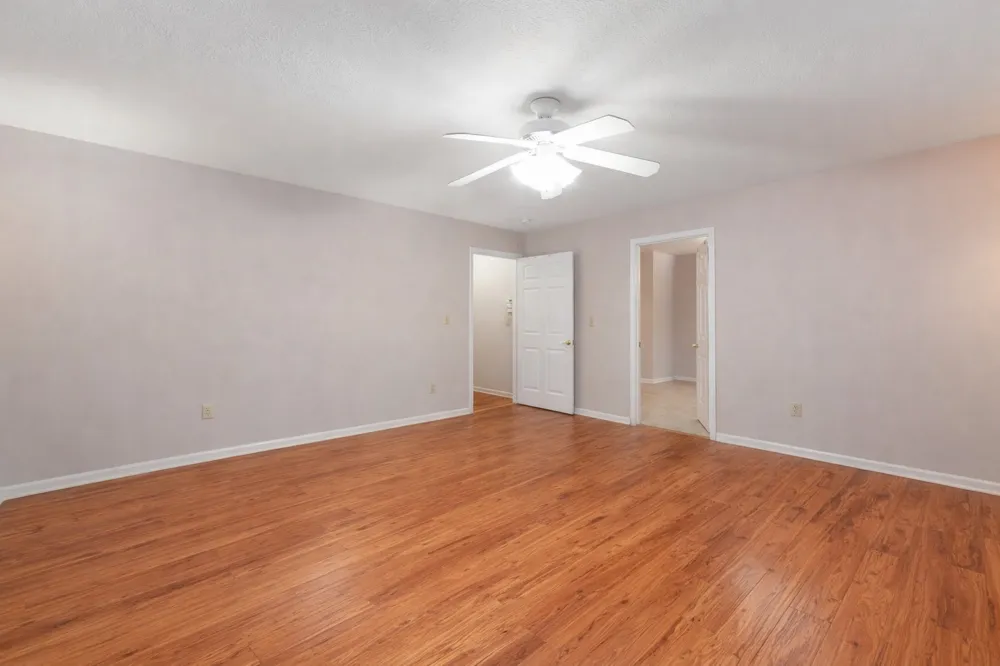 812 Pipkin Rd Jackson, TN 38305