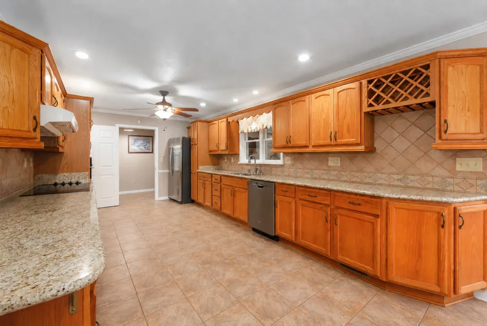 812 Pipkin Rd Jackson, TN 38305
