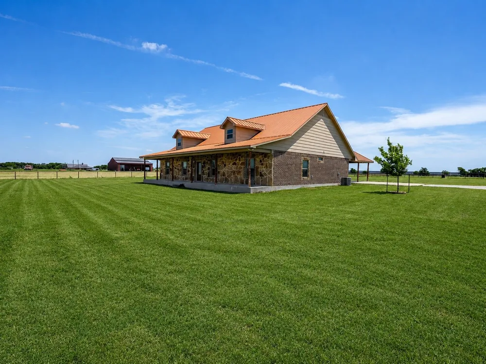 1872 County Road 329 Gainesville, TX 76240
