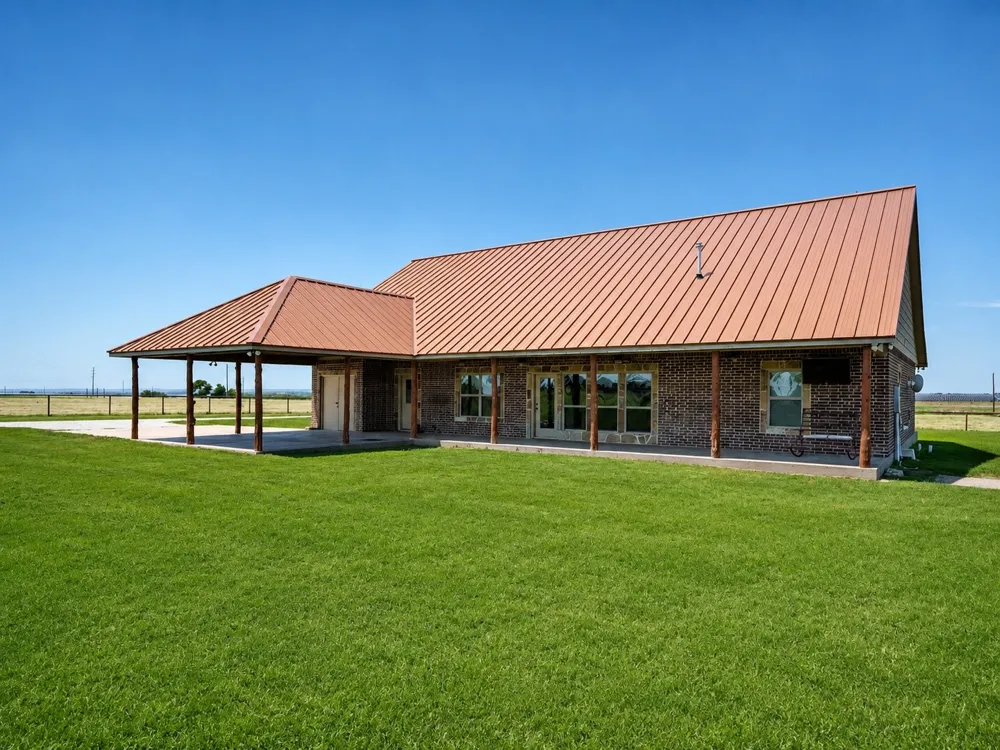 1872 County Road 329 Gainesville, TX 76240
