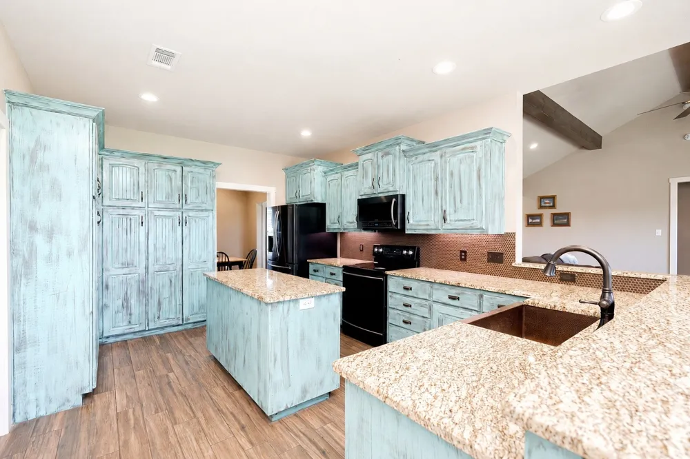 1872 County Road 329 Gainesville, TX 76240
