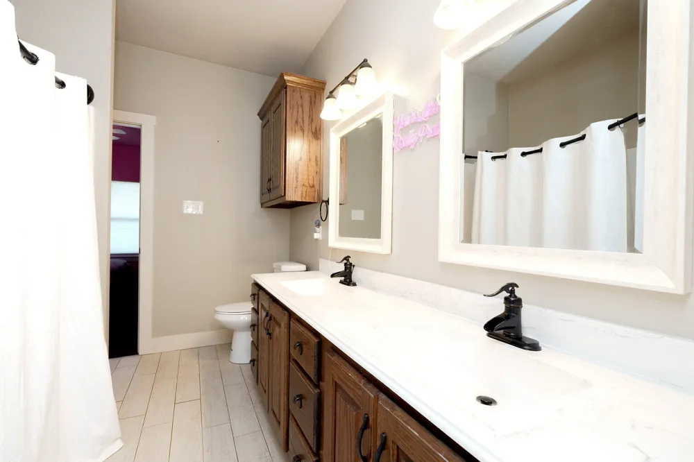 1872 County Road 329 Gainesville, TX 76240