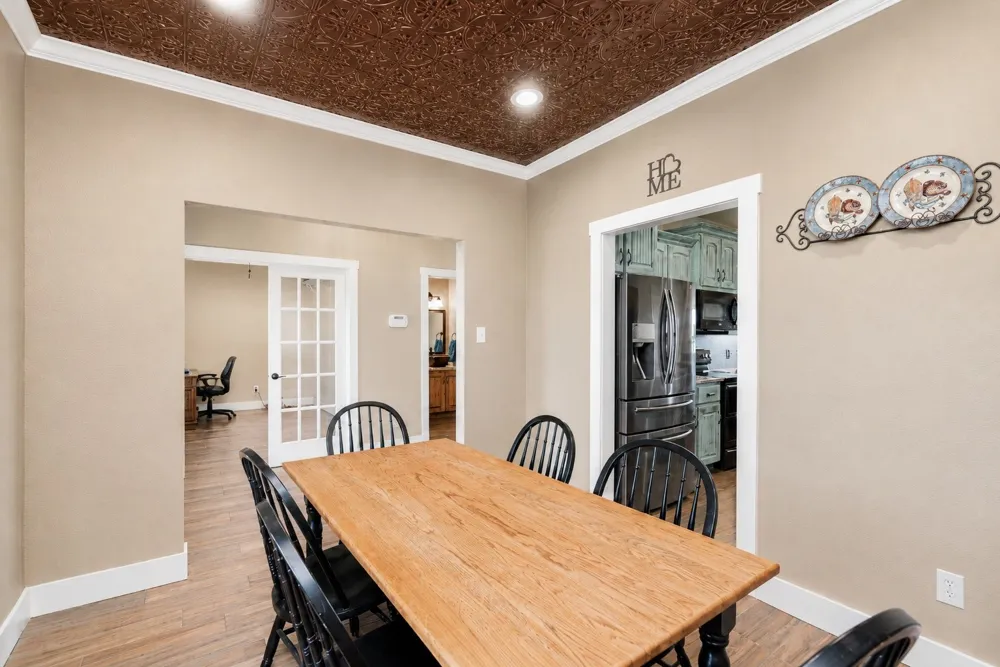 1872 County Road 329 Gainesville, TX 76240
