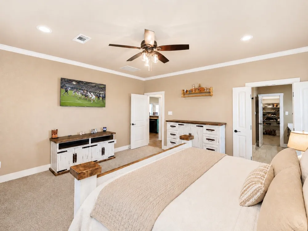 1872 County Road 329 Gainesville, TX 76240