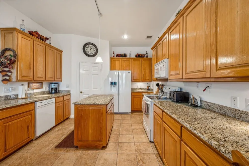 641 Comanche Lake Road Comanche, TX 76442