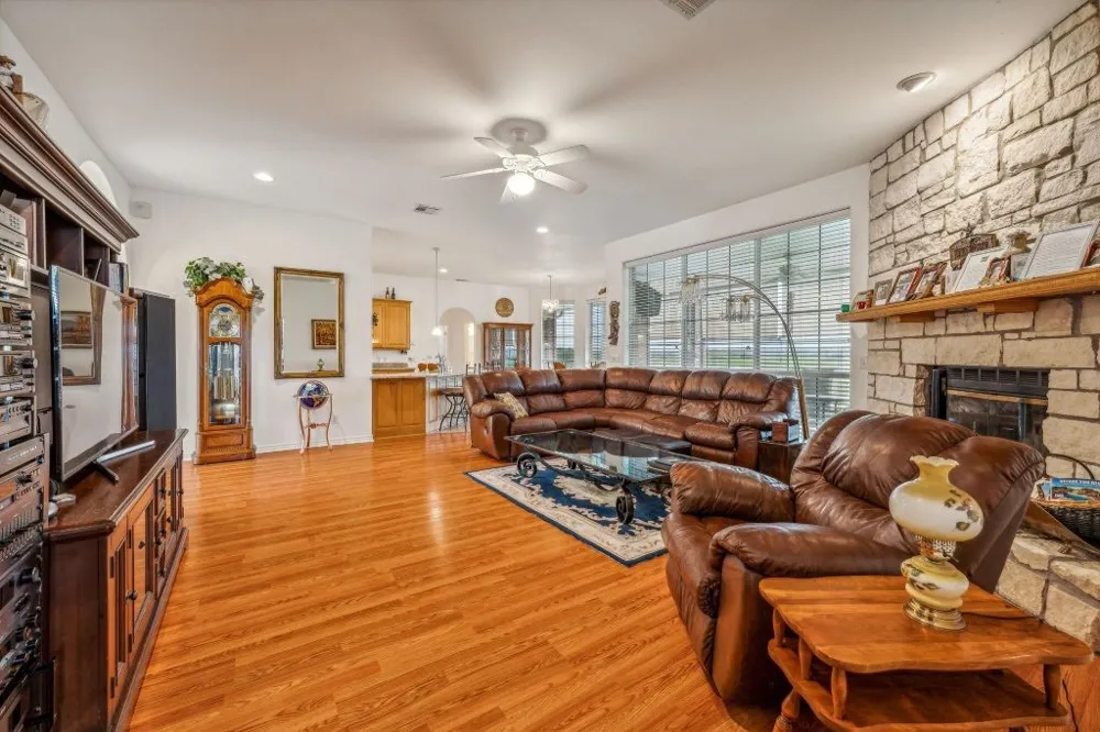 641 Comanche Lake Road Comanche, TX 76442