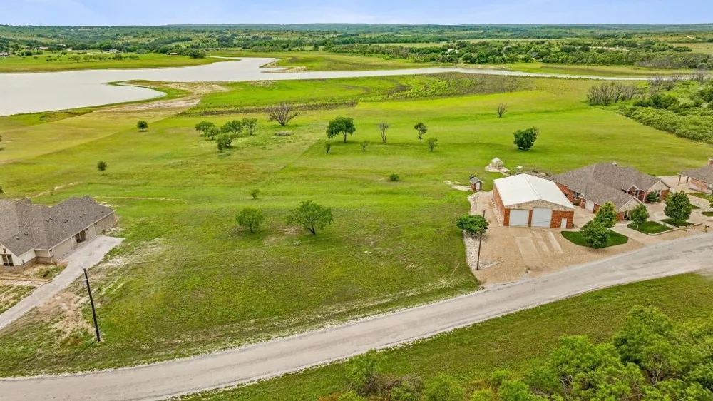 641 Comanche Lake Road Comanche, TX 76442