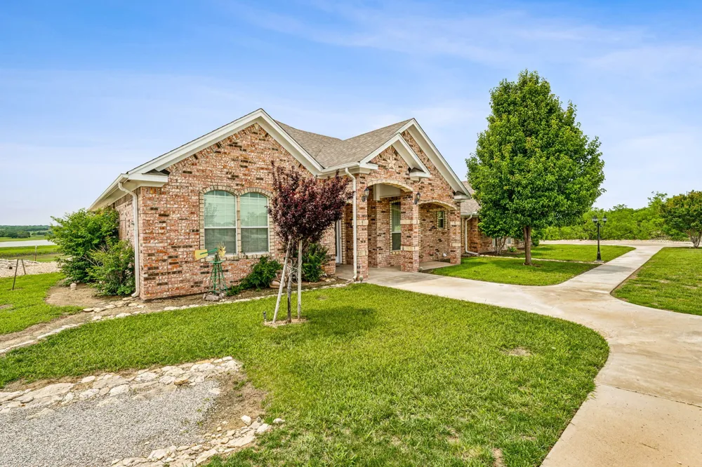 651 Comanche Lake Road Comanche, TX 76442