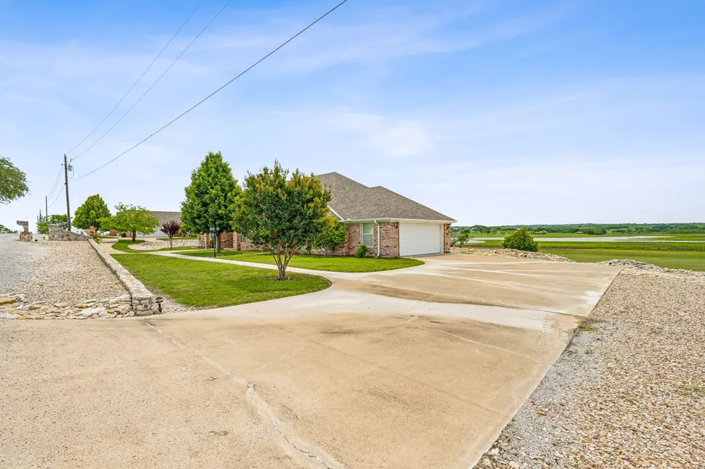 651 Comanche Lake Road Comanche, TX 76442