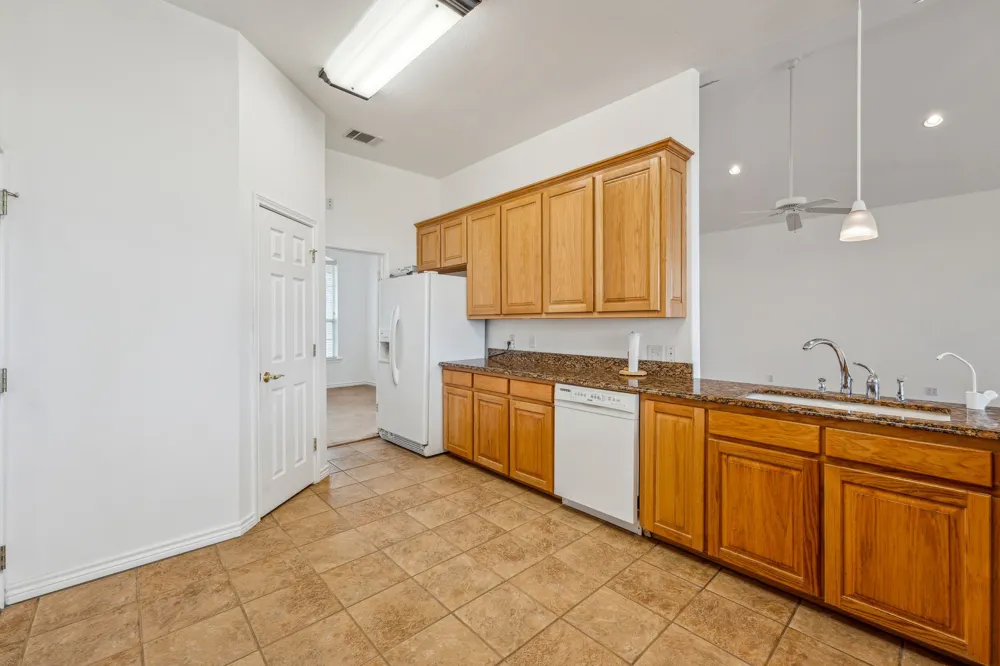651 Comanche Lake Road Comanche, TX 76442