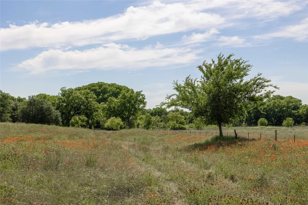 92 County Road 434 De Leon, TX 76446
