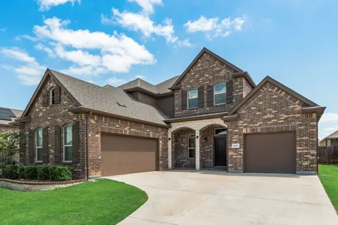 7807 Links Drive