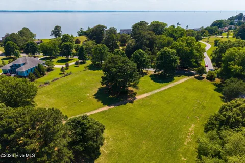 125 Mulberry Hill Lane