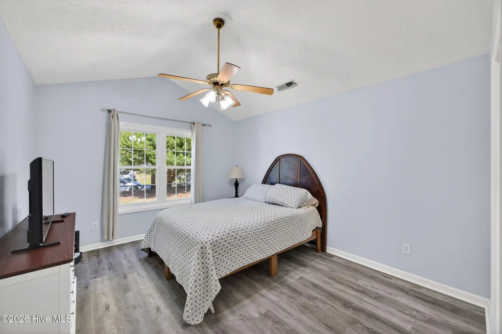 315 Tangle Oaks Court SE Leland, NC 28451