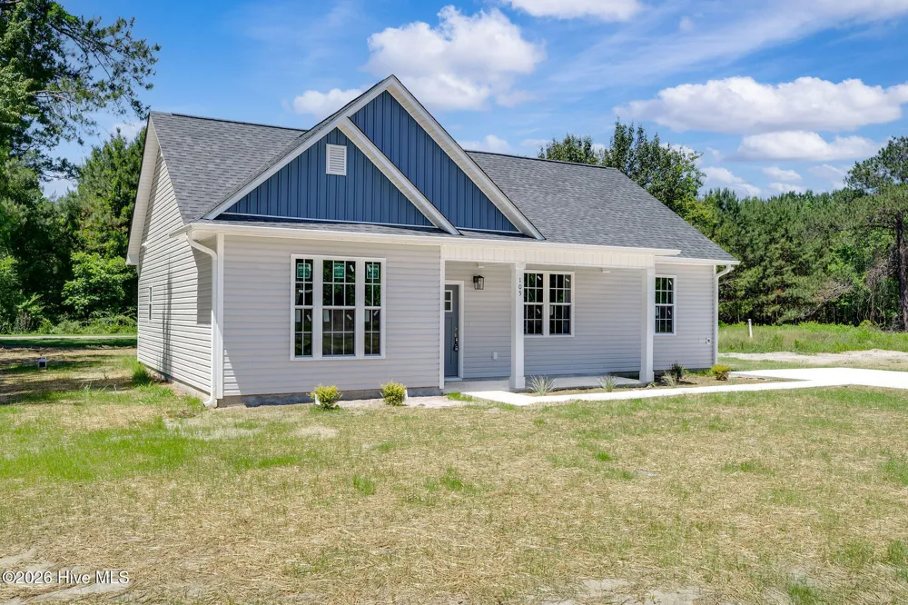 108 Doris Lane Teachey, NC 28464