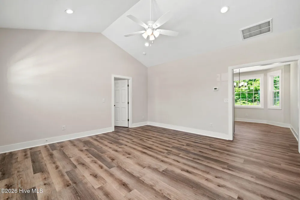 109 Doris Lane Teachey, NC 28464