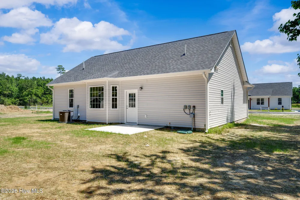 109 Doris Lane Teachey, NC 28464