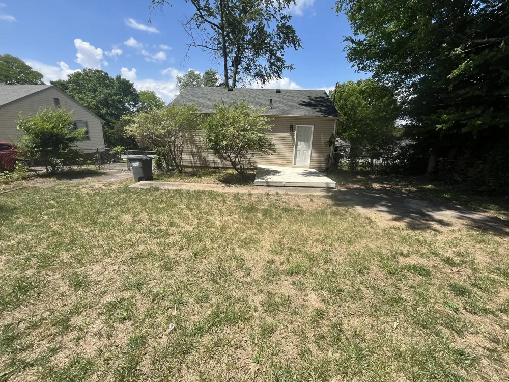 24 Maple St Clarksville, TN 37042