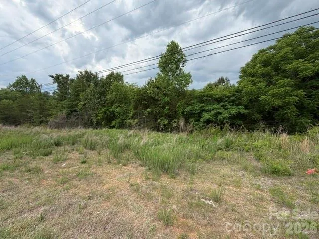2049 Old Shelby Road Hickory, NC 28602