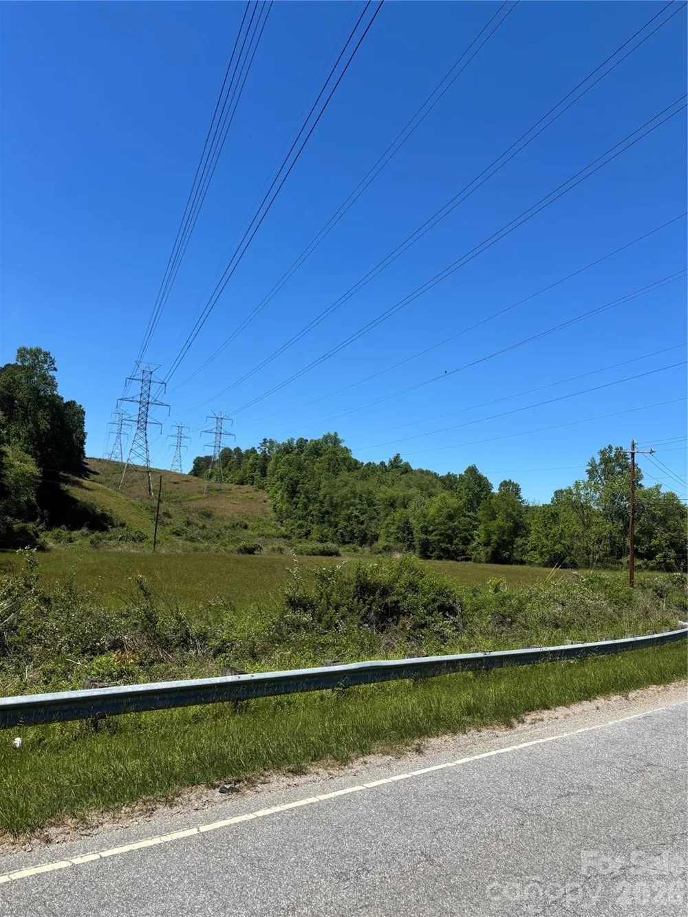 2049 Old Shelby Road Hickory, NC 28602