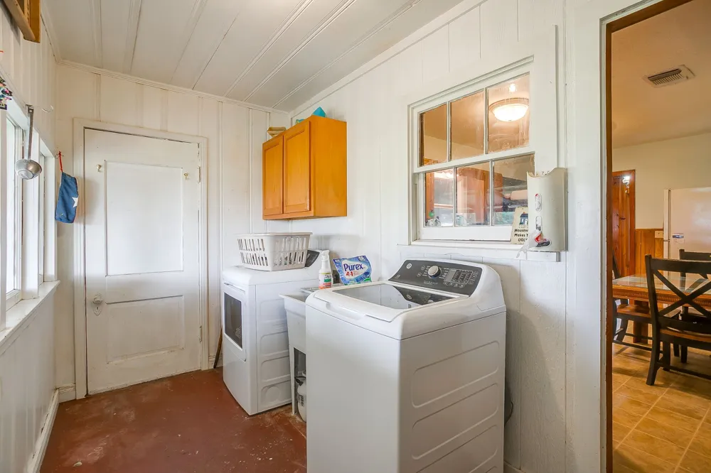 300 S Caddo Street Lipan, TX 76462