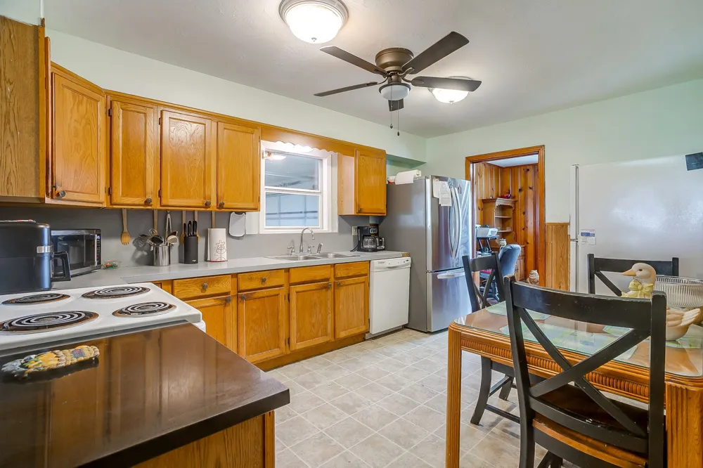 300 S Caddo Street Lipan, TX 76462