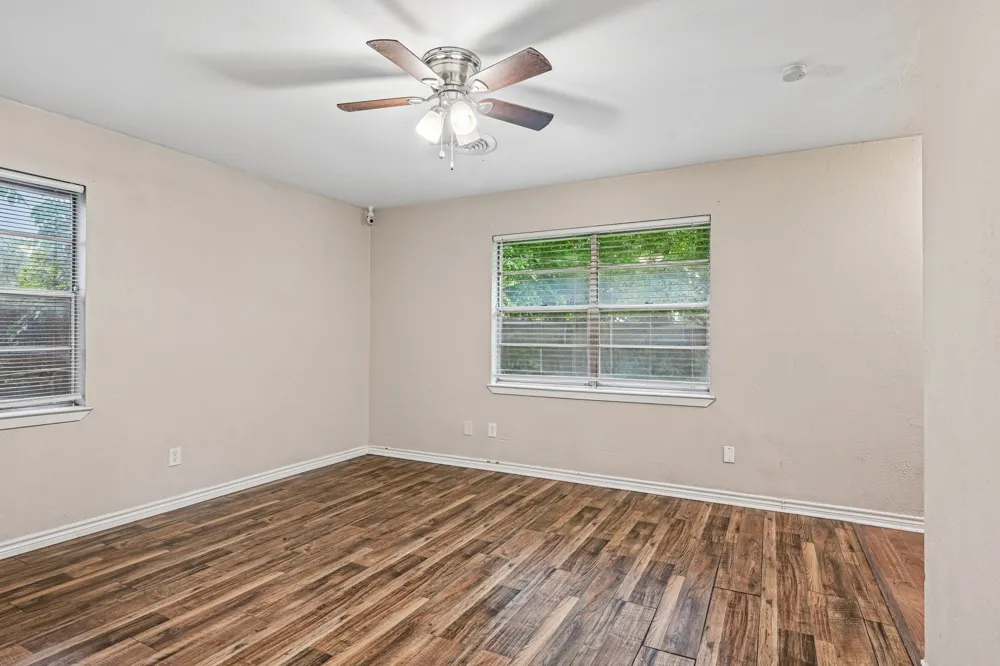 6324 Scotsdale Drive Forest Hill, TX 76119