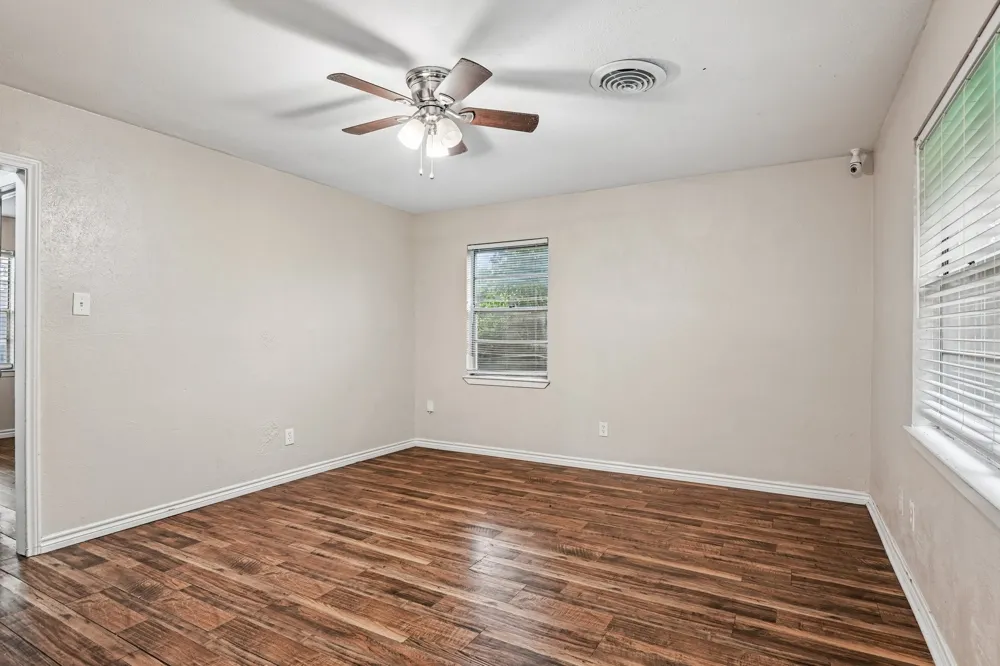 6324 Scotsdale Drive Forest Hill, TX 76119