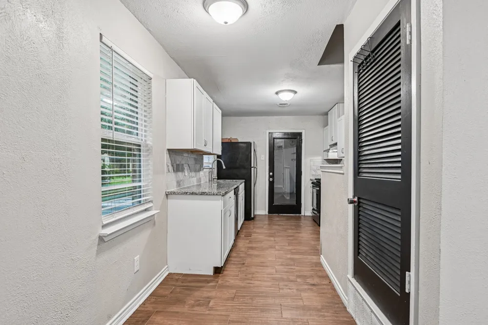 6324 Scotsdale Drive Forest Hill, TX 76119