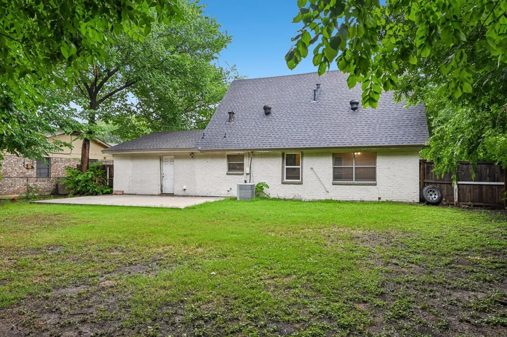 6324 Scotsdale Drive Forest Hill, TX 76119