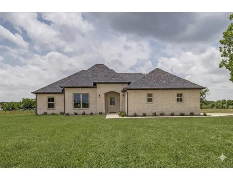 3712 County Road 1102 Celeste, TX 75423