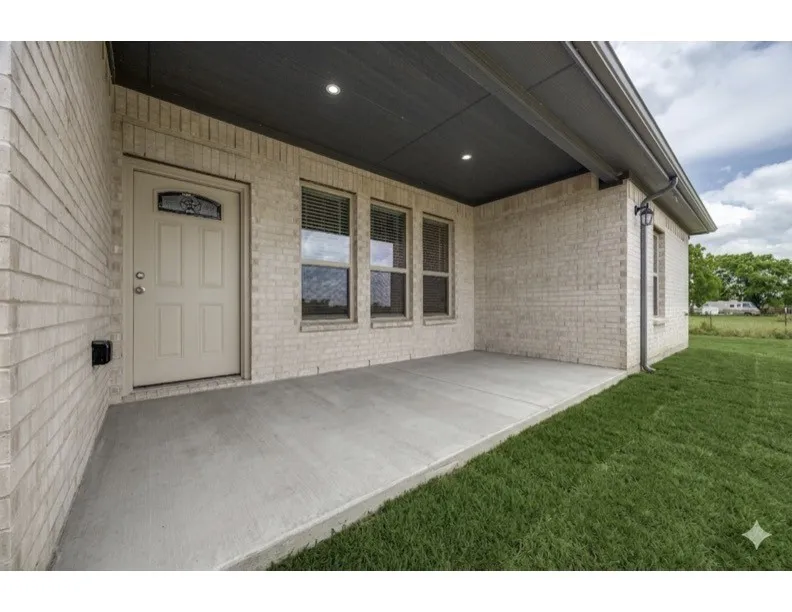 3712 County Road 1102 Celeste, TX 75423