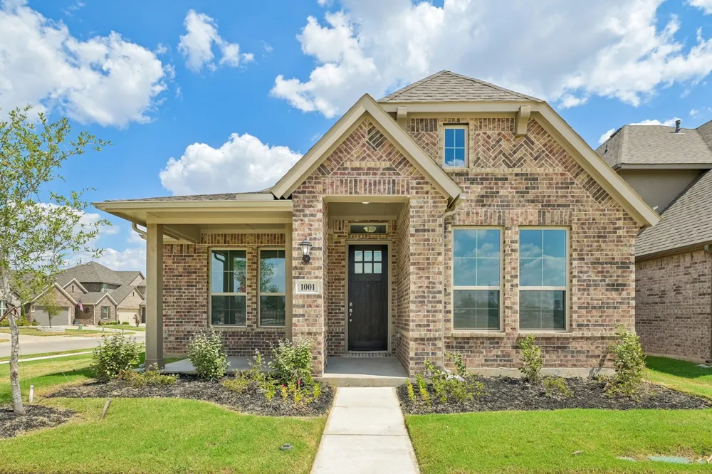1001 Tarryhill Drive Crowley, TX 76036