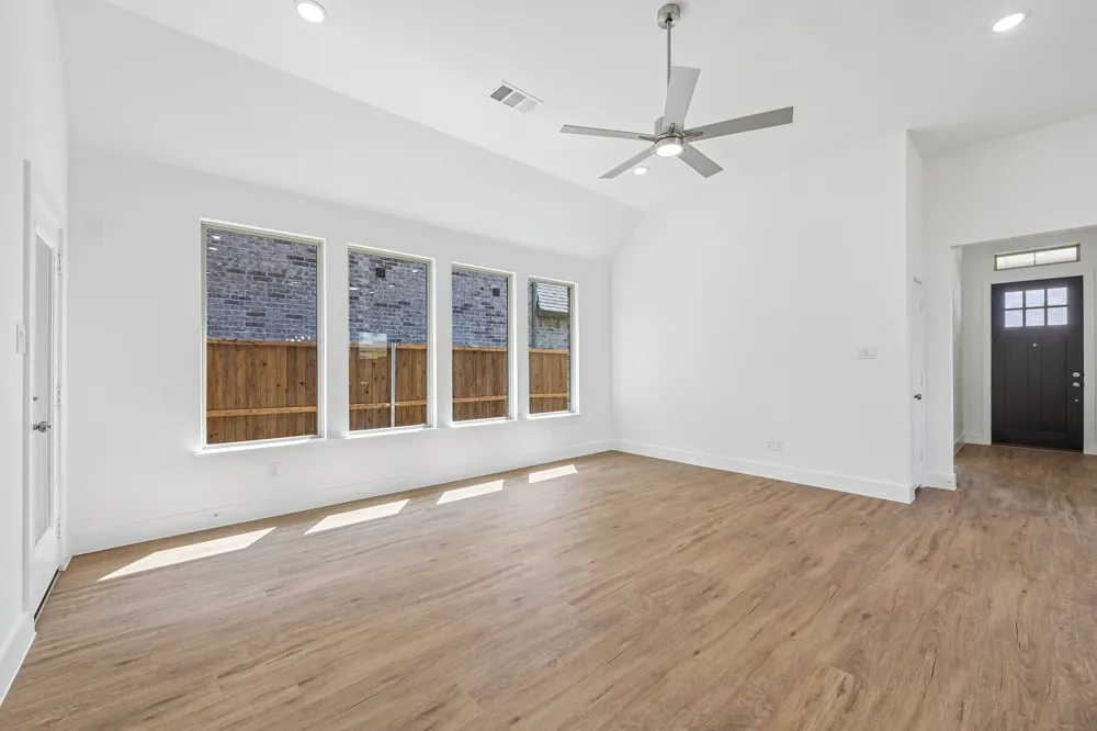 1001 Tarryhill Drive Crowley, TX 76036