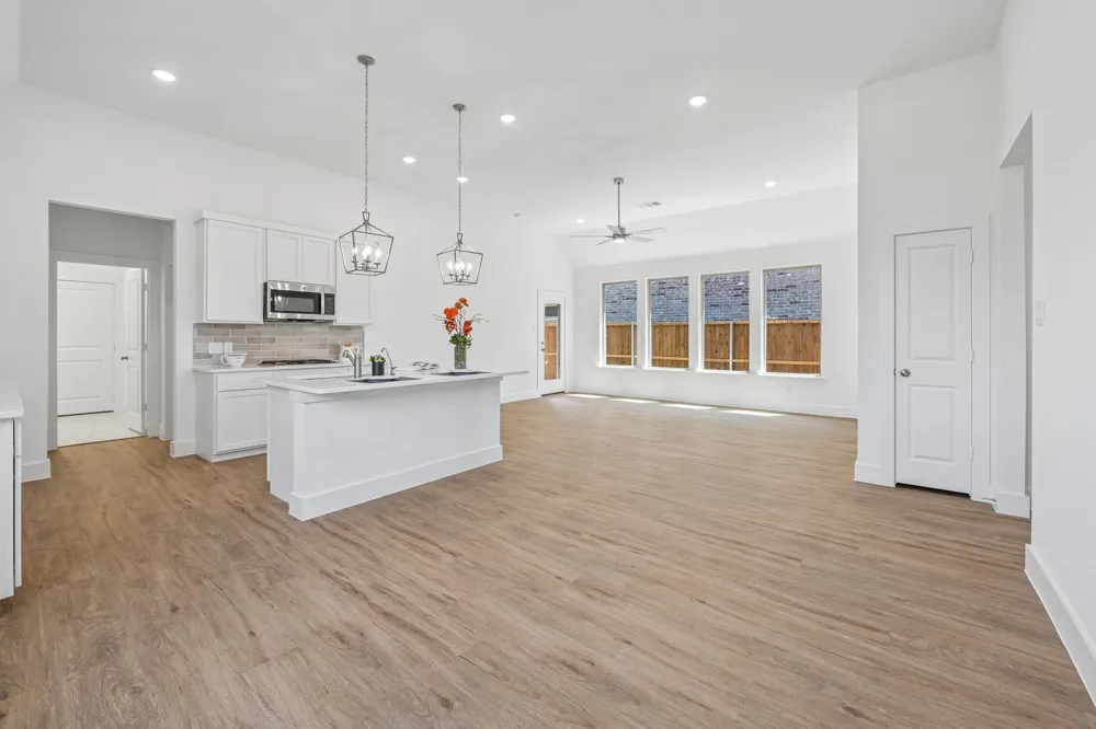 1001 Tarryhill Drive Crowley, TX 76036