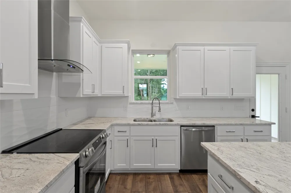 104 Jim Walters Drive Runaway Bay, TX 76426