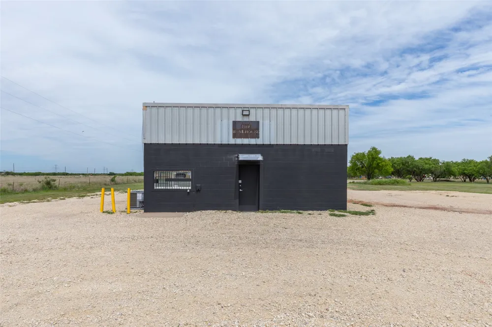 381 N FM 707 Merkel, TX 79536