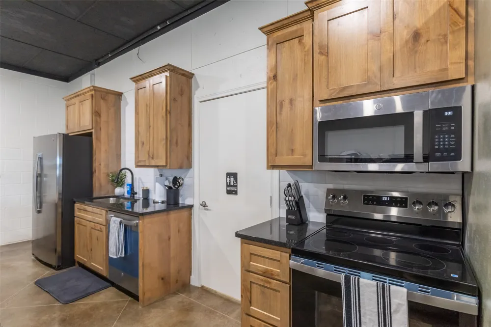 381 N FM 707 Merkel, TX 79536