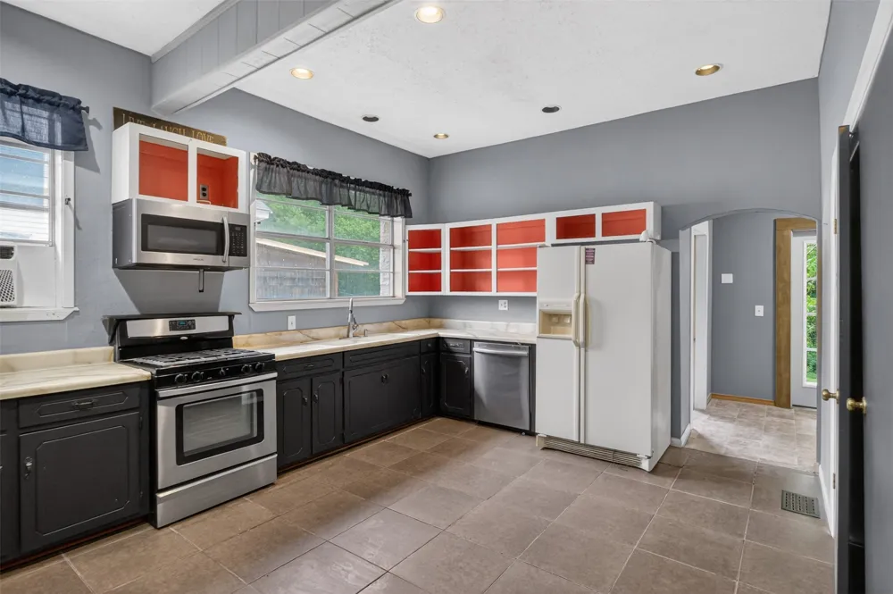 323 College Street Minden, LA 71055