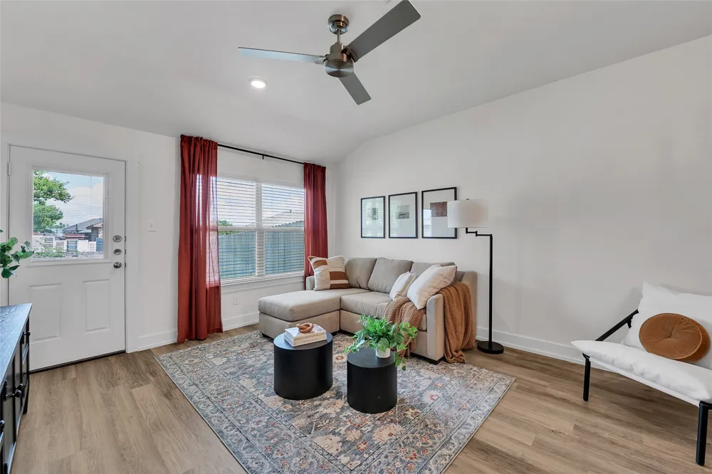 1018 College Avenue Troy, TX 76579