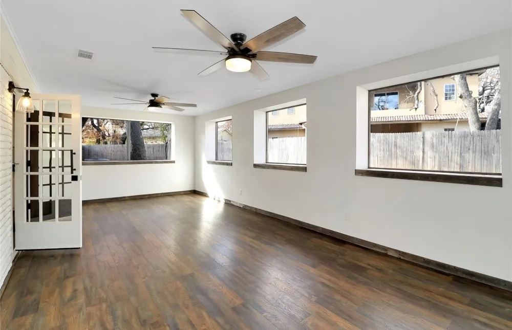 1201 NW 6th Avenue Mineral Wells, TX 76067