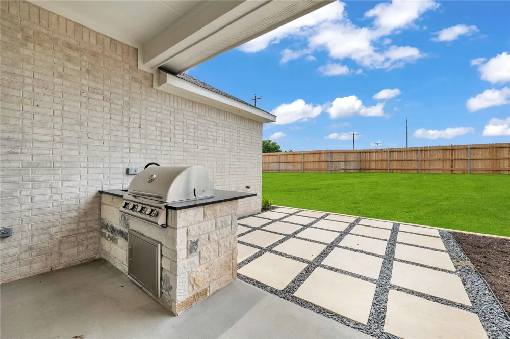 100 Lasso Court Lorena, TX 76655