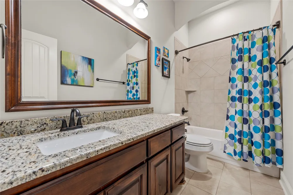 1013 Steamboat Drive Hewitt, TX 76643