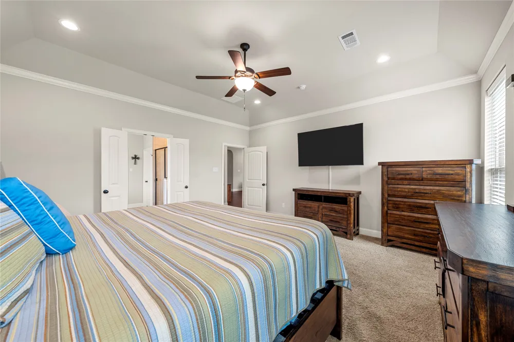 1013 Steamboat Drive Hewitt, TX 76643