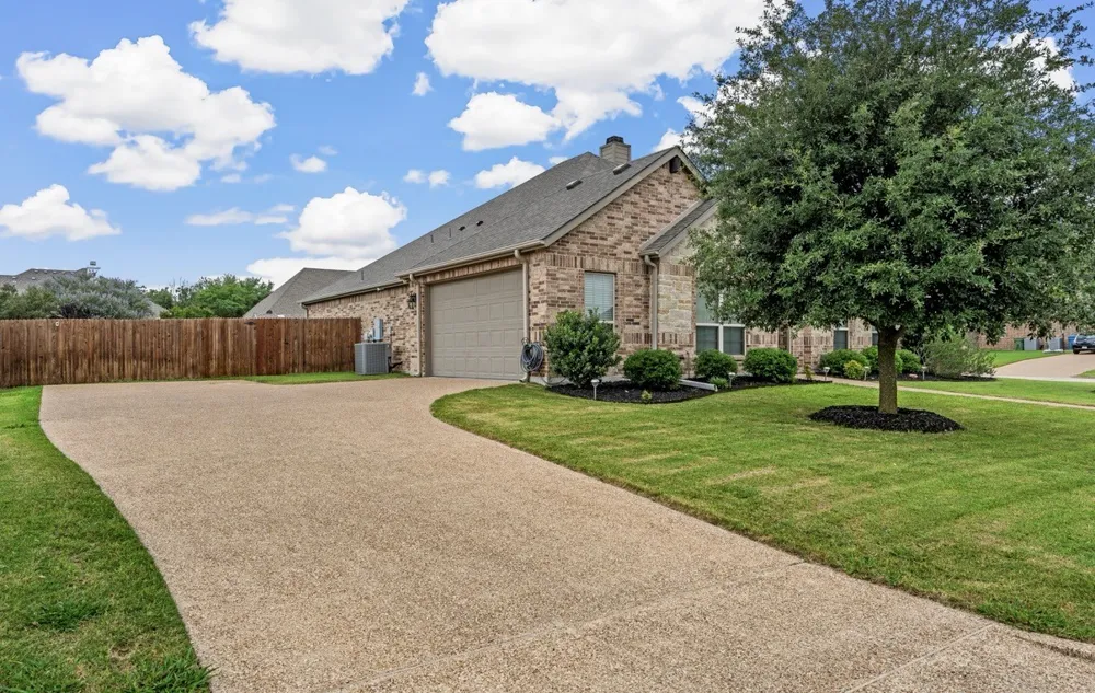 1013 Steamboat Drive Hewitt, TX 76643